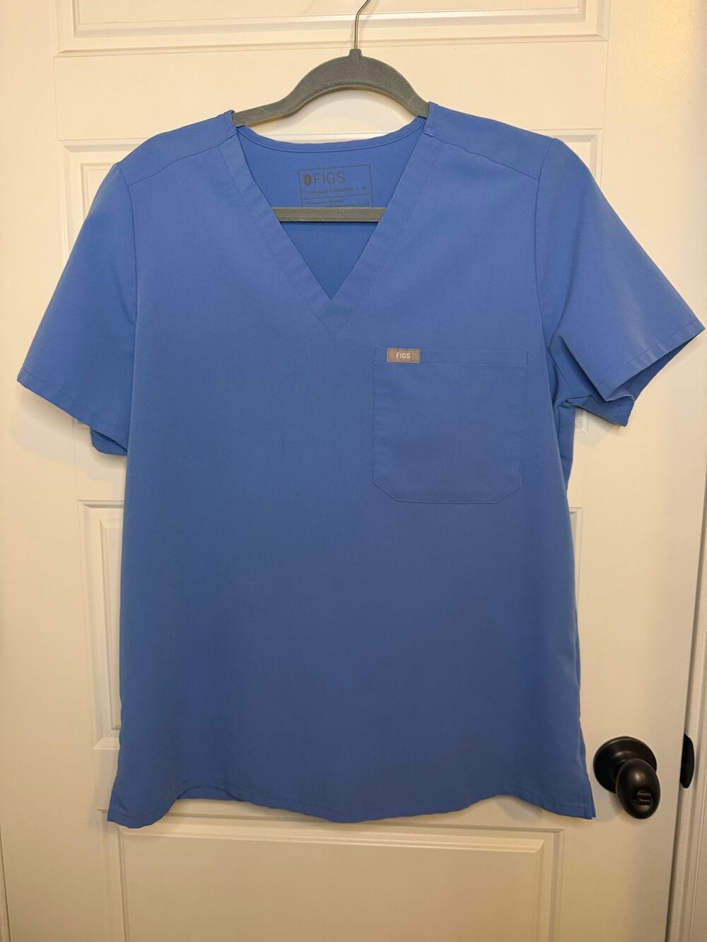 Figs Ceil blue Catalina scrub top size medium